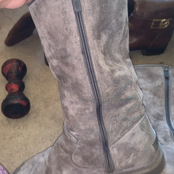 Gray zip up Uggs - Picture 3 of 3